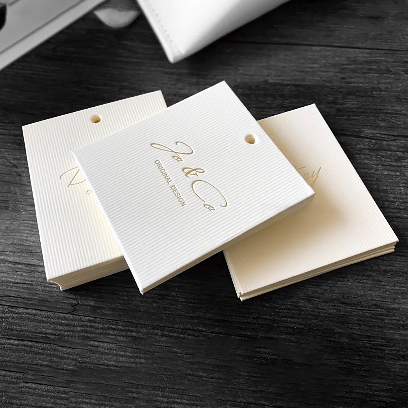 Etichette Pendenti di Lusso Pe - Luxury Bags Price recensione e prezzo