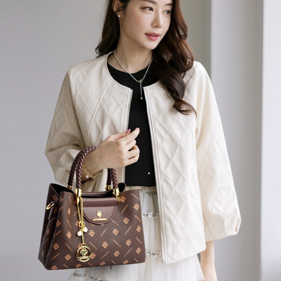 Manico intrecciato Borsa casua - Luxury Bags On Sale recensione e prezzo